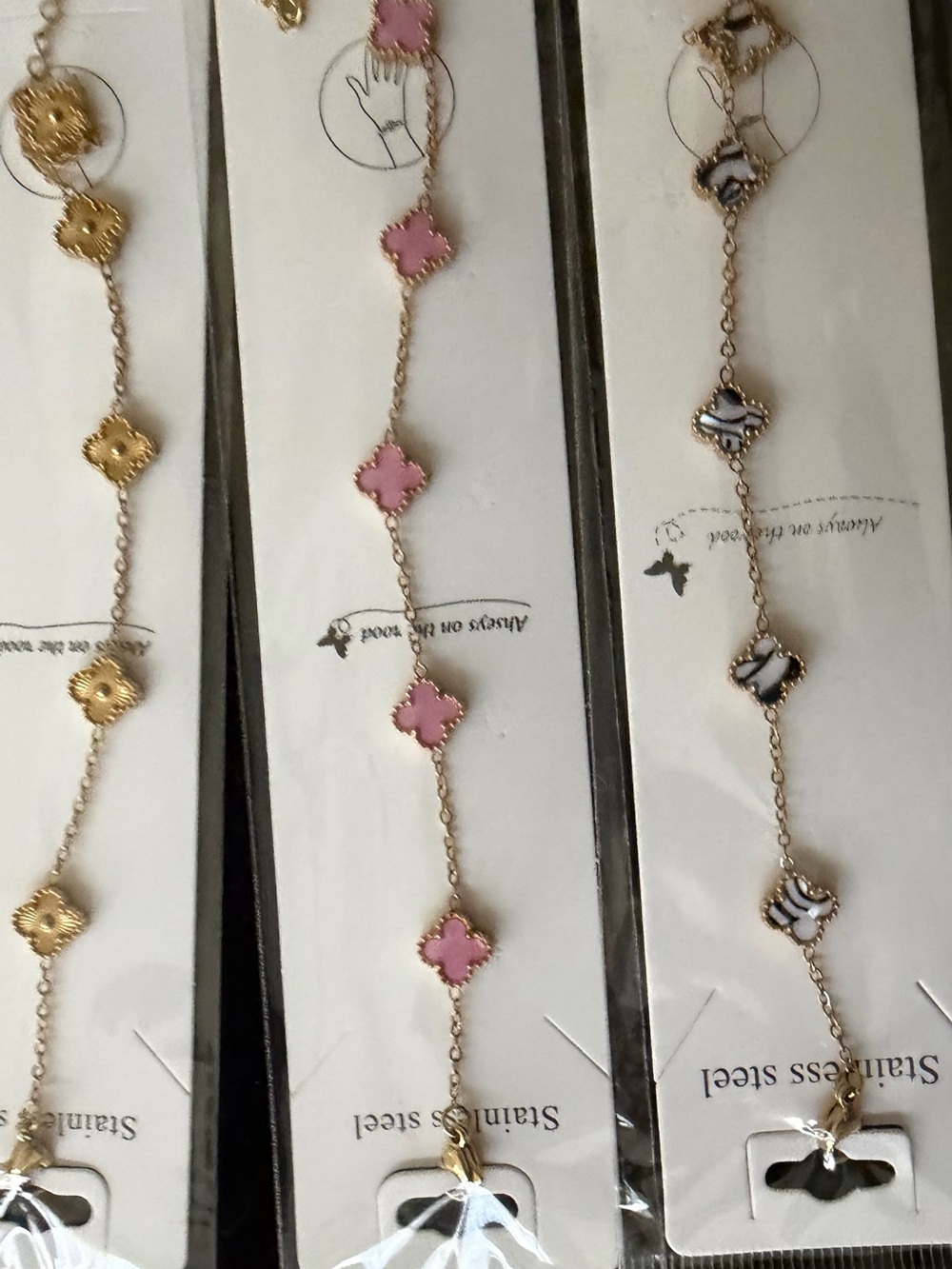 Source Unknown Gold-Tone Bracelet with Pink Clover Links bundle of 3